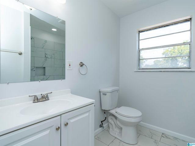 1024 6TH PLACE W, Birmingham, AL 35204
