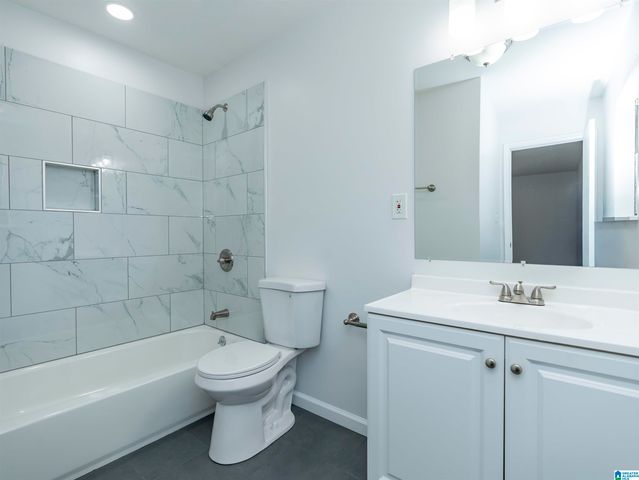 1024 6TH PLACE W, Birmingham, AL 35204