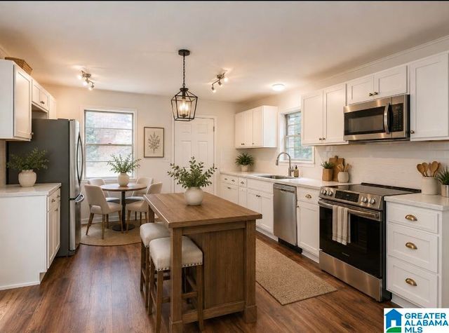 1024 6TH PLACE W, Birmingham, AL 35204