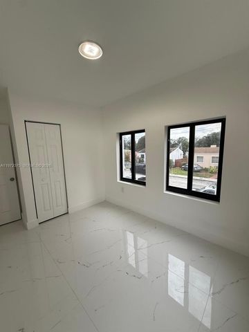 1379 NW 55th Ter 4, Miami, FL 33142