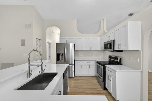 15098 77th Place N, Loxahatchee, FL 33470