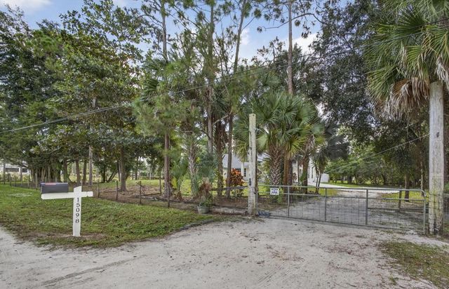 15098 77th Place N, Loxahatchee, FL 33470