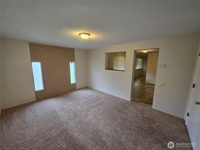 212 173rd Street E, Spanaway, WA 98387
