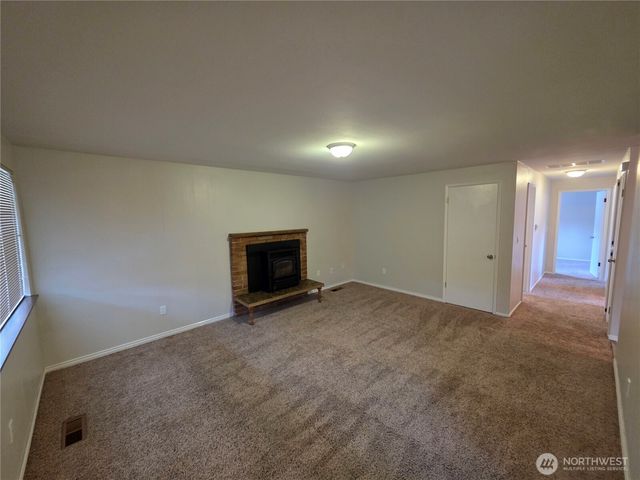 212 173rd Street E, Spanaway, WA 98387