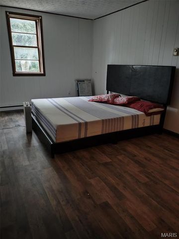 104 Howard Street, Crocker, MO 65452