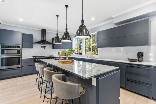 2775 Cantor Dr, Morgan Hill, CA 95037