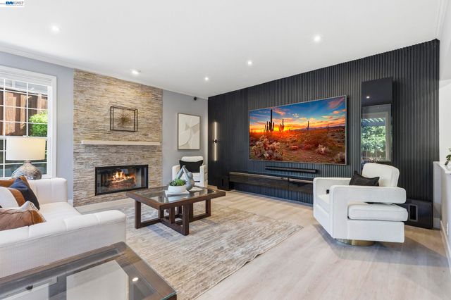 2775 Cantor Dr, Morgan Hill, CA 95037