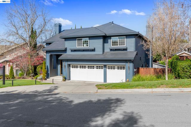 2775 Cantor Dr, Morgan Hill, CA 95037