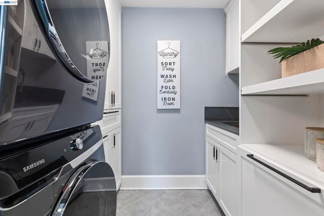 2775 Cantor Dr, Morgan Hill, CA 95037