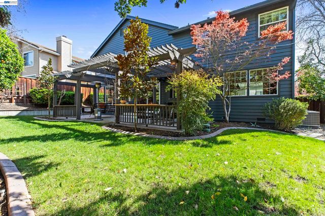 2775 Cantor Dr, Morgan Hill, CA 95037