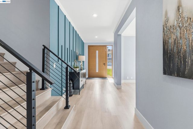 2775 Cantor Dr, Morgan Hill, CA 95037