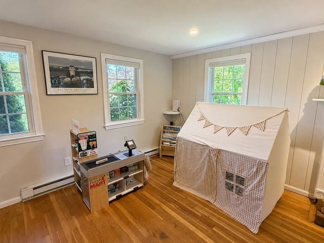 92 Colchester Dr, Plymouth, MA 02360