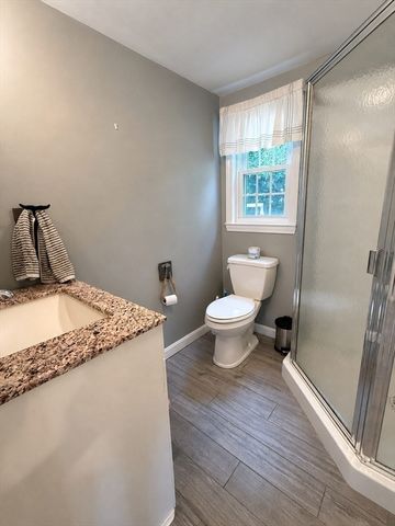 92 Colchester Dr, Plymouth, MA 02360