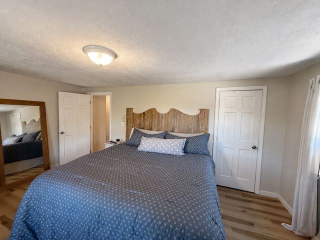 92 Colchester Dr, Plymouth, MA 02360