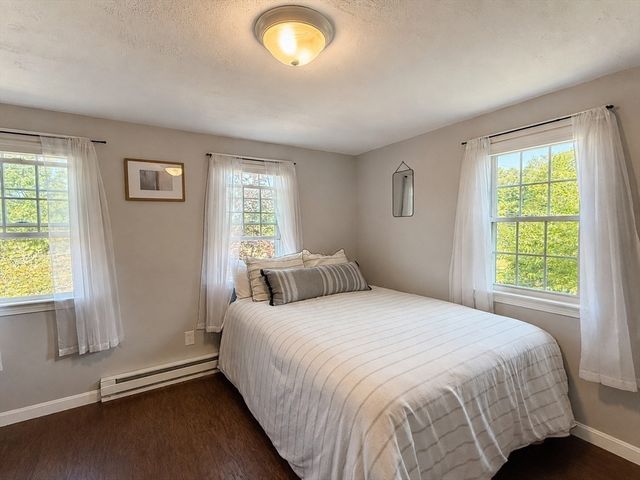 92 Colchester Dr, Plymouth, MA 02360