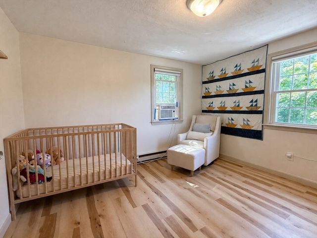 92 Colchester Dr, Plymouth, MA 02360