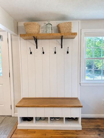 92 Colchester Dr, Plymouth, MA 02360