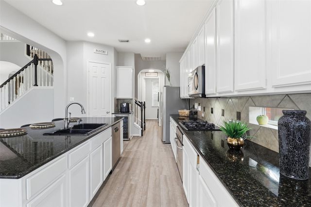 26919 Rockwood Park Lane, Cypress, TX 77433
