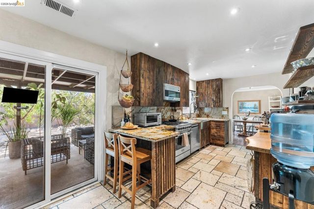 11707 Garrick AVE, Sylmar, CA 91342