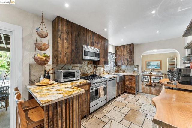 11707 Garrick AVE, Sylmar, CA 91342