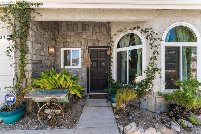 11707 Garrick AVE, Sylmar, CA 91342