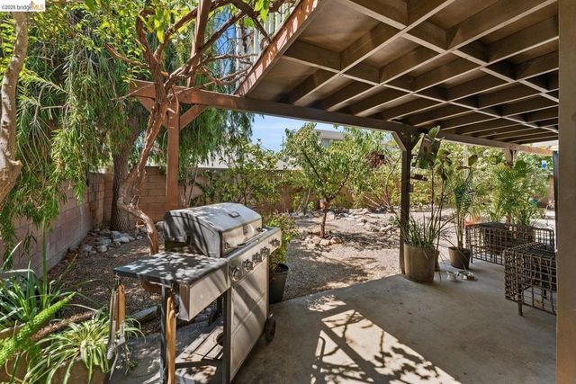 11707 Garrick AVE, Sylmar, CA 91342
