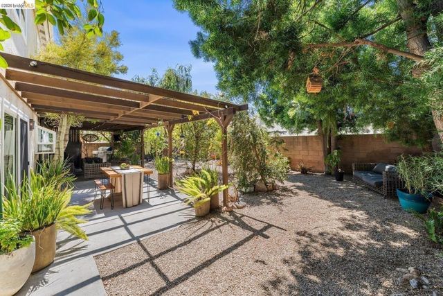 11707 Garrick AVE, Sylmar, CA 91342