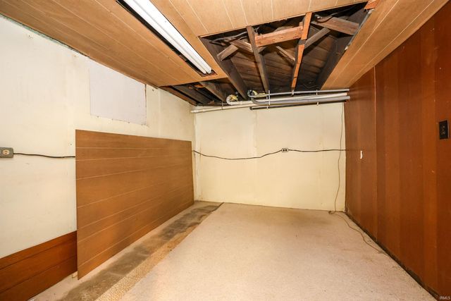 1802 Bayer Avenue, Fort Wayne, IN 46805