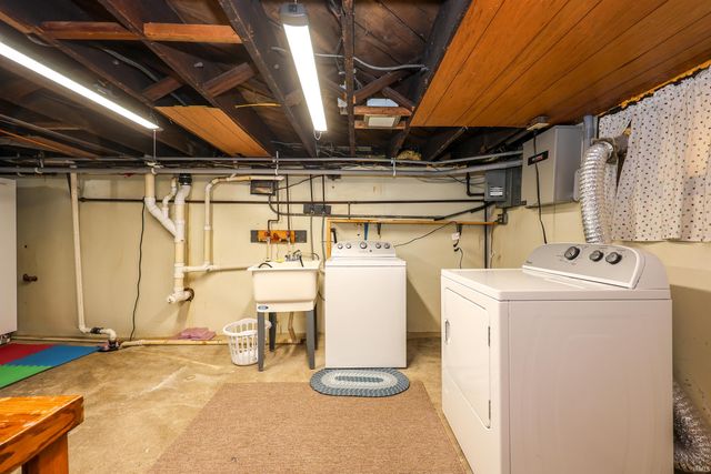 1802 Bayer Avenue, Fort Wayne, IN 46805