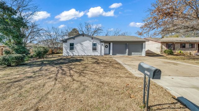 5605 Galway Lane, North Richland Hills, TX 76180