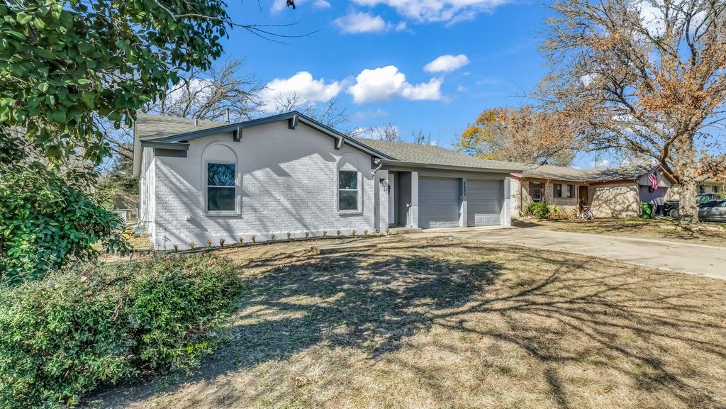 5605 Galway Lane, North Richland Hills, TX 76180