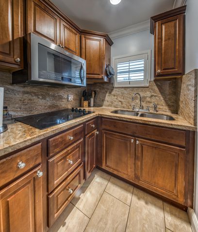 523 N K Street, Lake Worth Beach, FL 33460