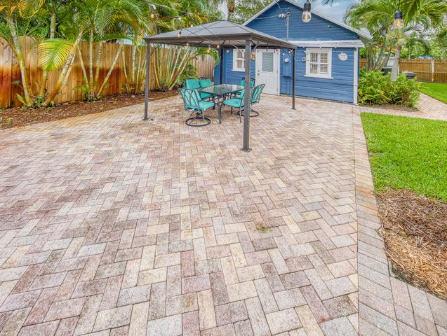 523 N K Street, Lake Worth Beach, FL 33460