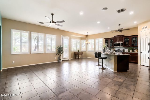 9386 S 181ST Drive, Goodyear, AZ 85338
