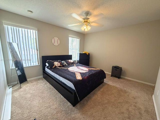 233 Aldridge Ln, Davenport, FL 33897