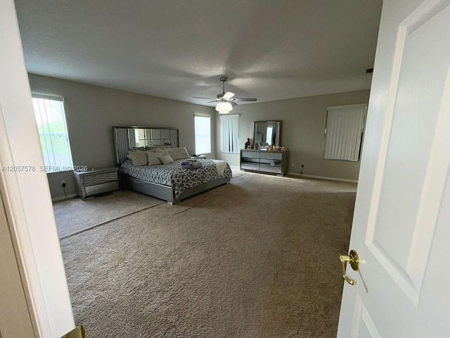 233 Aldridge Ln, Davenport, FL 33897