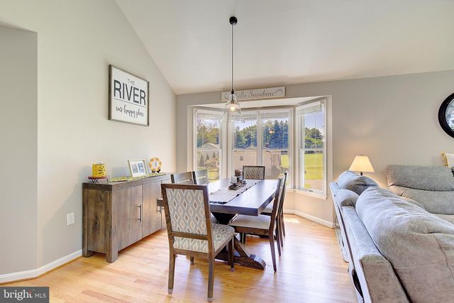 3134 HOLLAND CLIFFS RD, Huntingtown, MD 20639