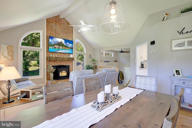 3134 HOLLAND CLIFFS RD, Huntingtown, MD 20639