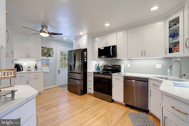 3134 HOLLAND CLIFFS RD, Huntingtown, MD 20639