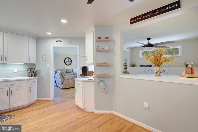 3134 HOLLAND CLIFFS RD, Huntingtown, MD 20639