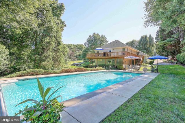 3134 HOLLAND CLIFFS RD, Huntingtown, MD 20639