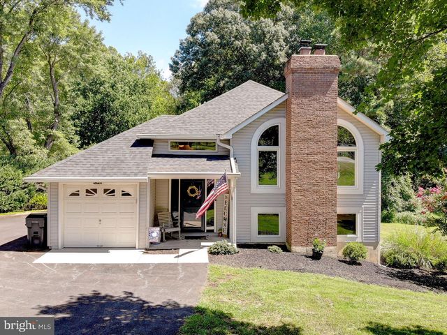 3134 HOLLAND CLIFFS RD, Huntingtown, MD 20639