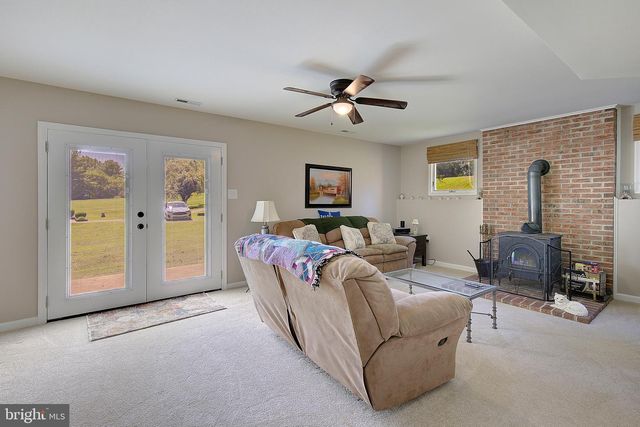 3134 HOLLAND CLIFFS RD, Huntingtown, MD 20639