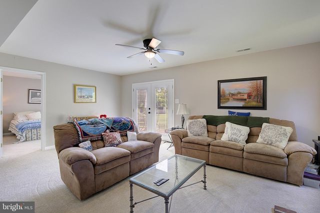 3134 HOLLAND CLIFFS RD, Huntingtown, MD 20639