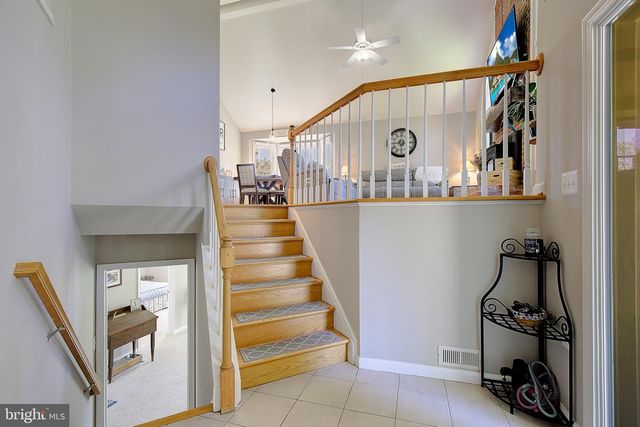 3134 HOLLAND CLIFFS RD, Huntingtown, MD 20639