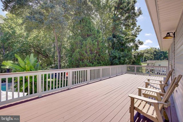 3134 HOLLAND CLIFFS RD, Huntingtown, MD 20639