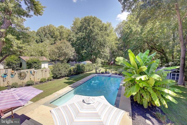 3134 HOLLAND CLIFFS RD, Huntingtown, MD 20639