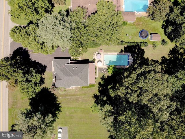 3134 HOLLAND CLIFFS RD, Huntingtown, MD 20639