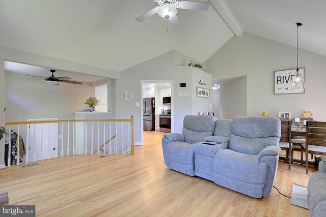 3134 HOLLAND CLIFFS RD, Huntingtown, MD 20639