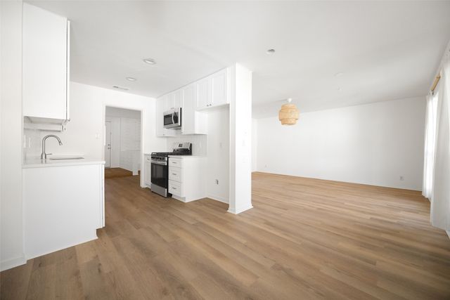 812 Sherbrook Drive, Richardson, TX 75080